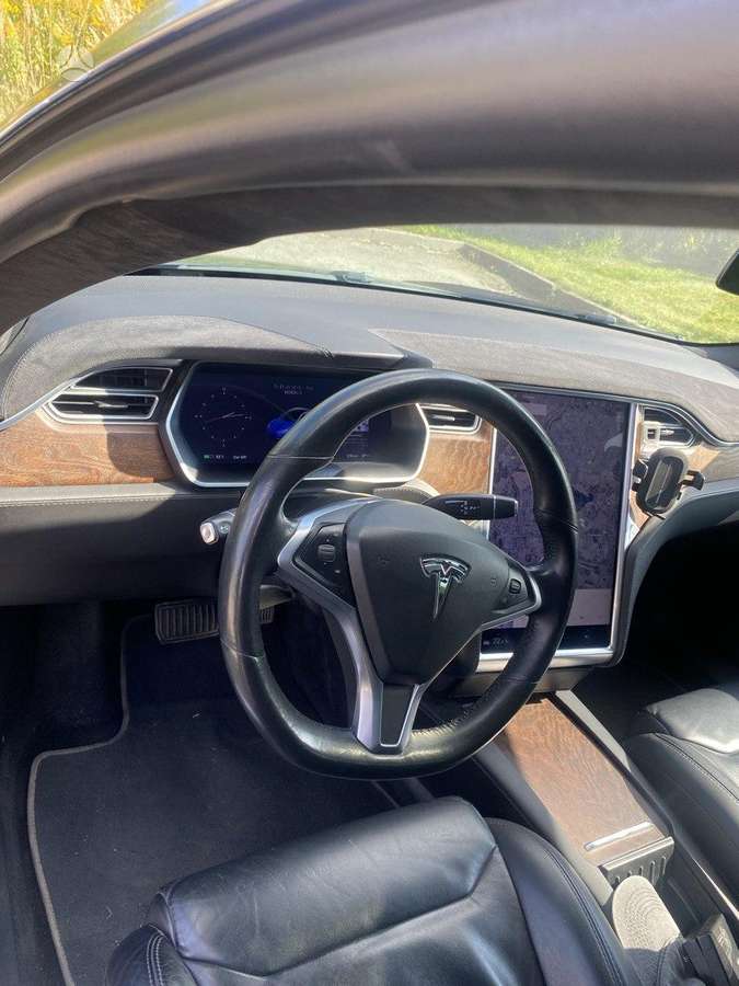 Tesla Model S, 100 кВт·ч, Хэтчбек