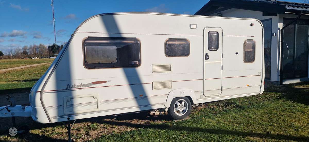 Swift Viceroy, caravans