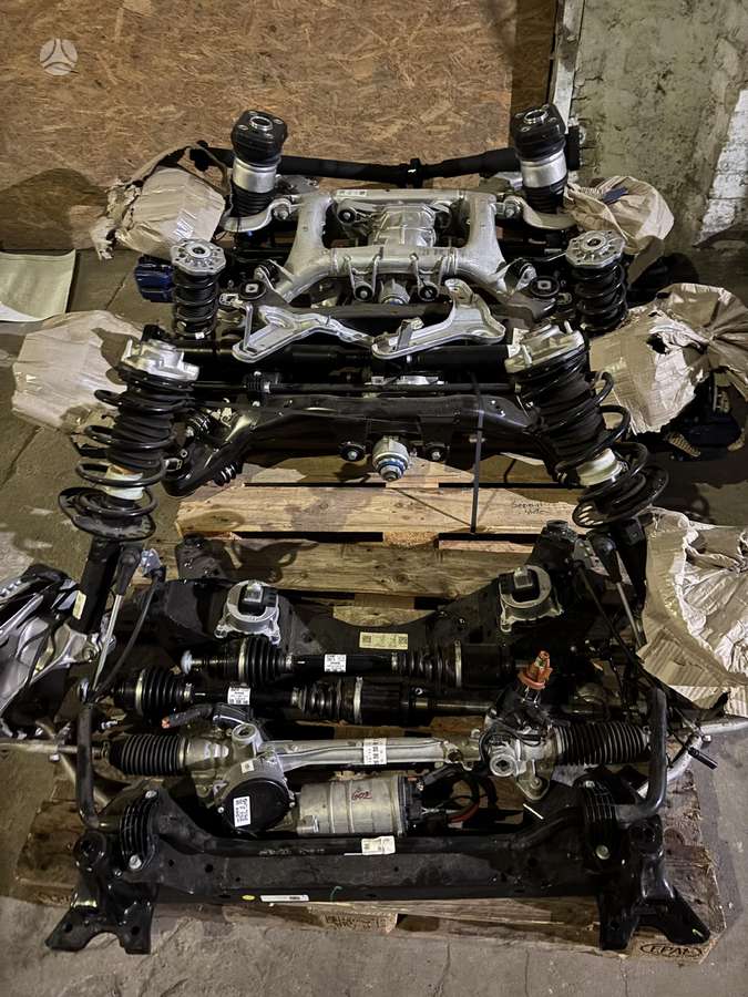 BMW X7 детали кузова