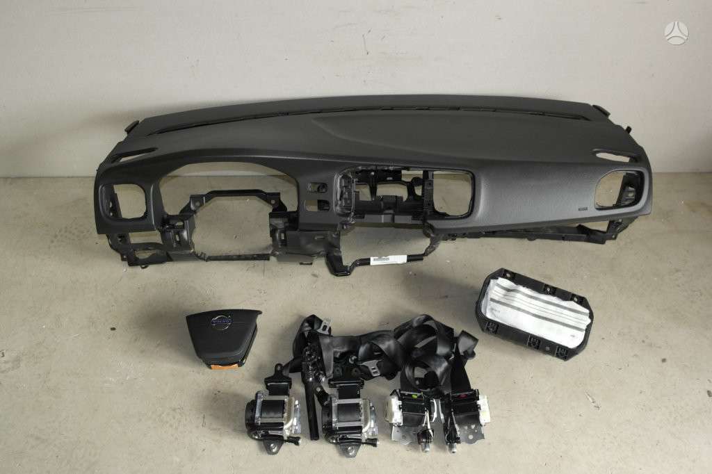 Volvo S60 airbags