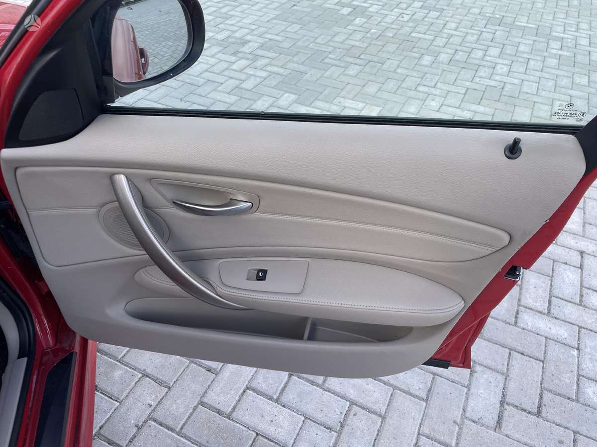 BMW 118, 2.0 l., Хэтчбек