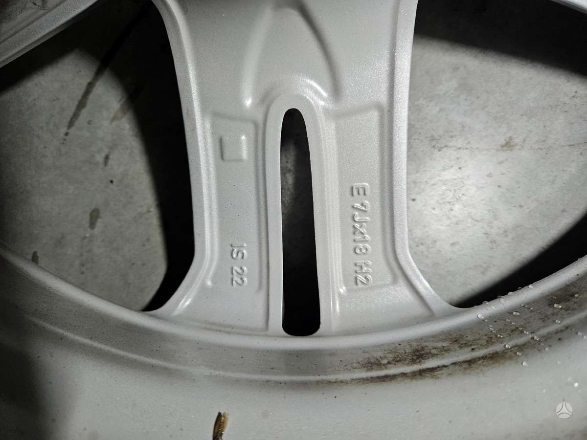 Audi A5, lengvojo lydinio, R18
