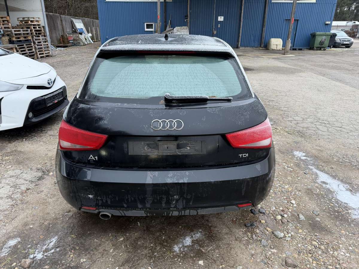 Audi A1, 1.6 l., hatchback