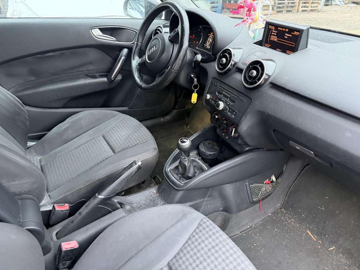Audi A1, 1.6 l., hatchback