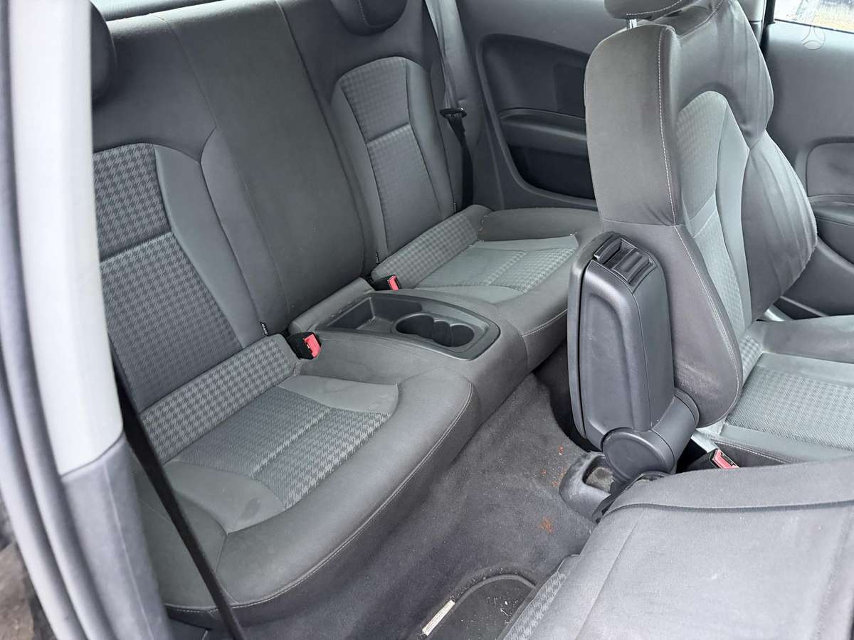 Audi A1, 1.6 l., hatchback