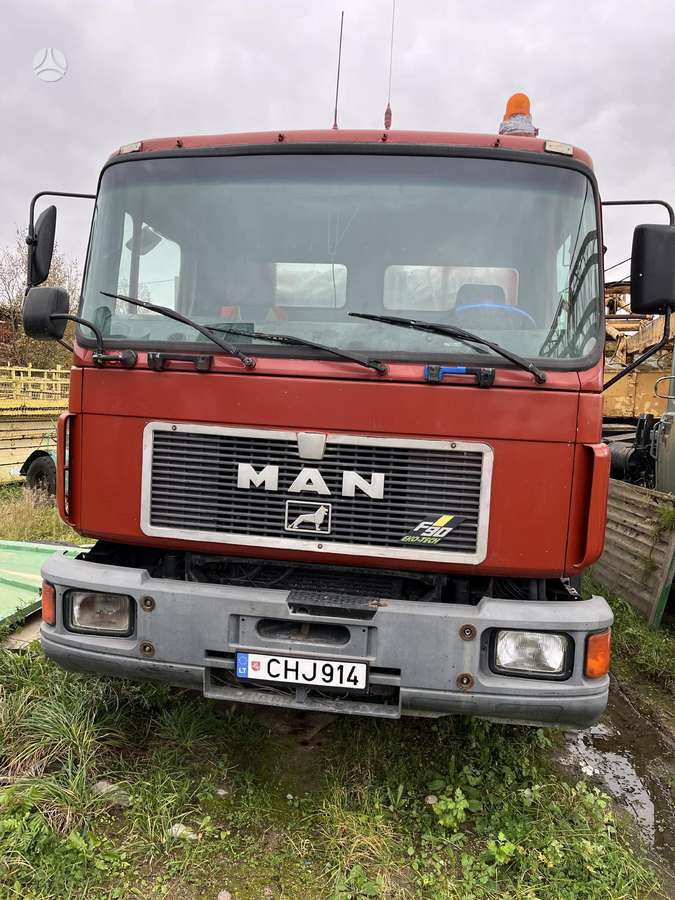 MAN 27.322, самосвалы с краном