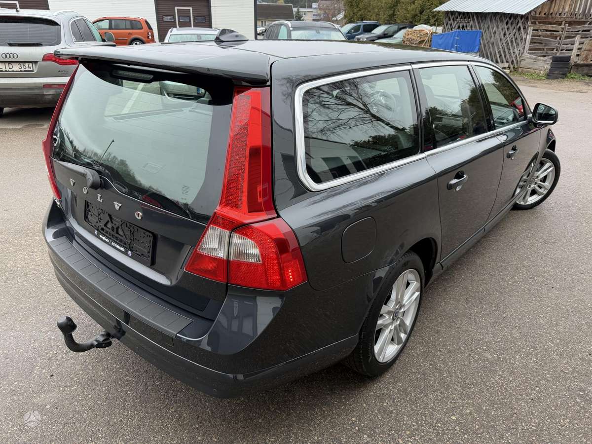 Volvo V70, 2.0 l., Универсал