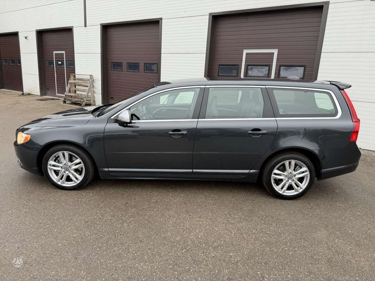 Volvo V70, 2.0 l., Универсал