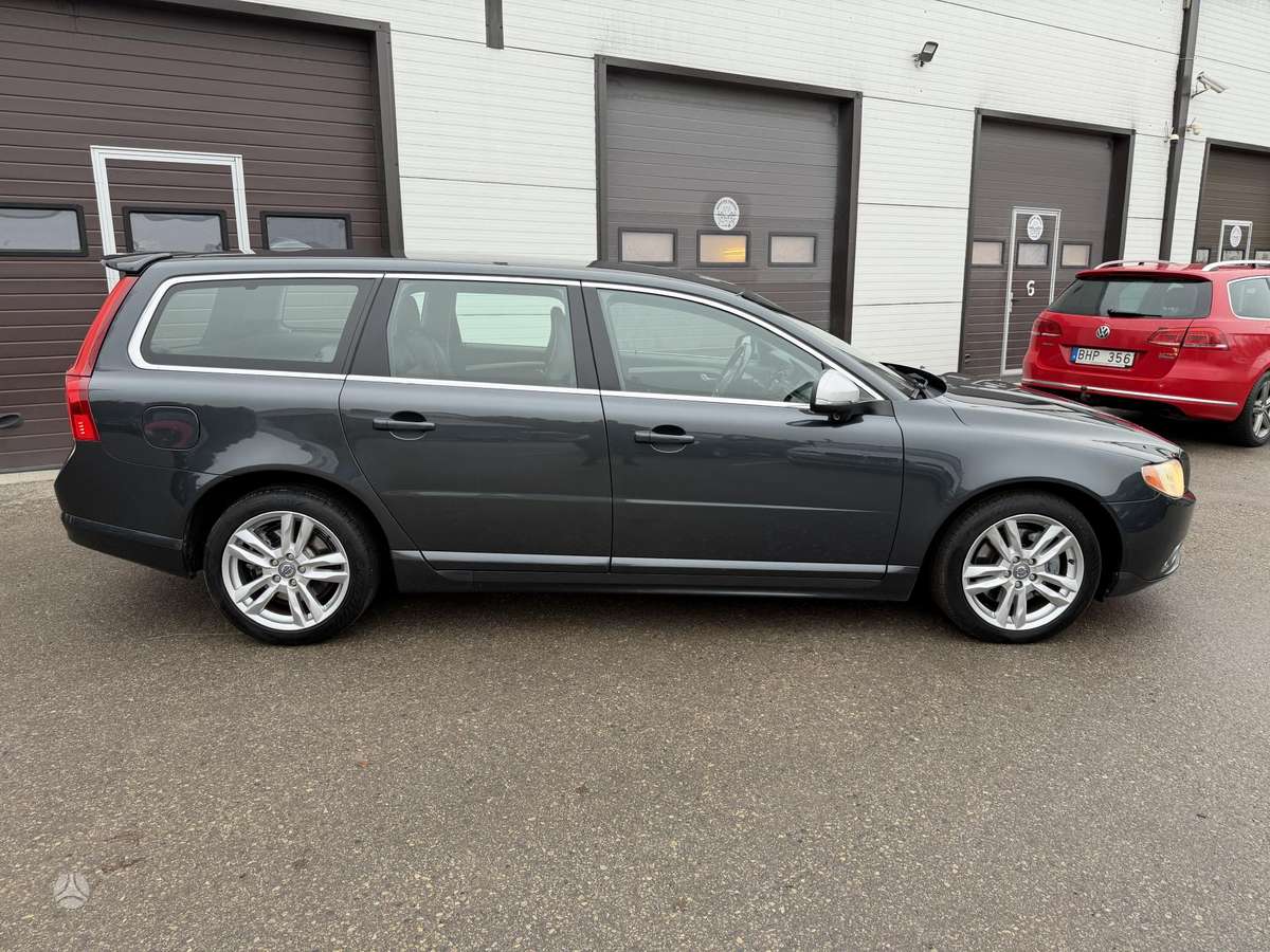 Volvo V70, 2.0 l., Универсал