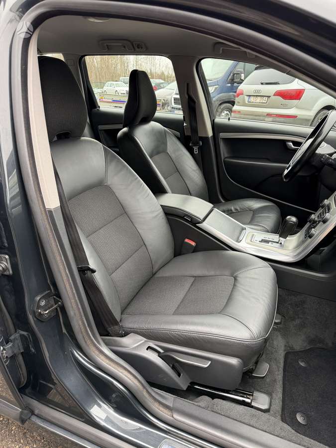 Volvo V70, 2.0 l., Универсал
