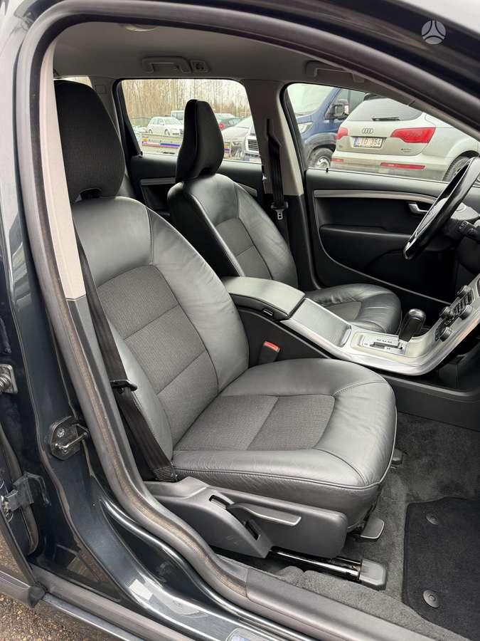 Volvo V70, 2.0 l., wagon