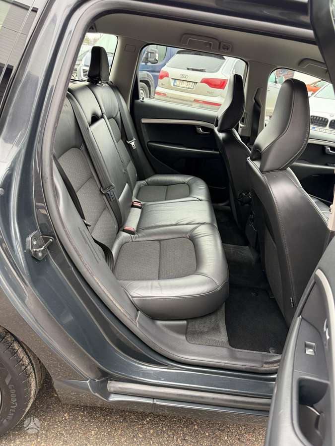 Volvo V70, 2.0 l., Универсал