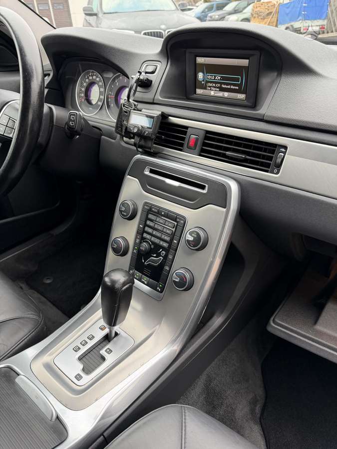 Volvo V70, 2.0 l., Универсал