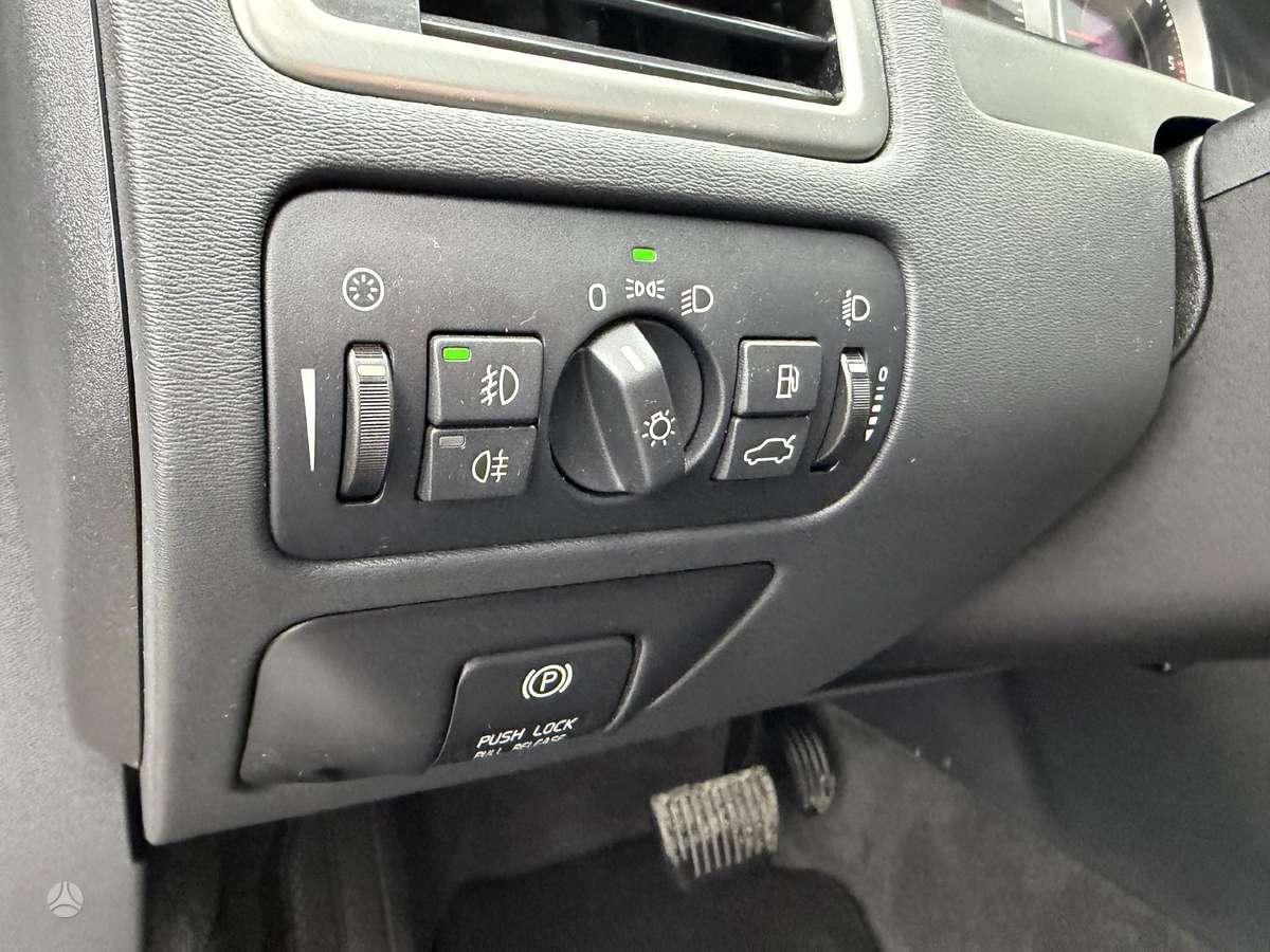 Volvo V70, 2.0 l., Универсал