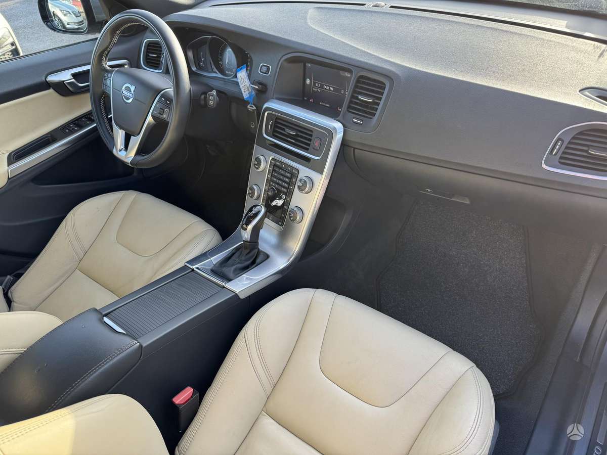 Volvo V60, 2.0 l., Универсал