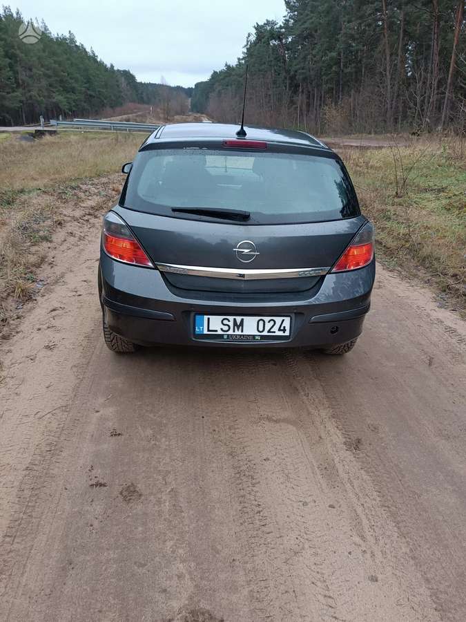 Opel Astra, 1.7 l., hatchback