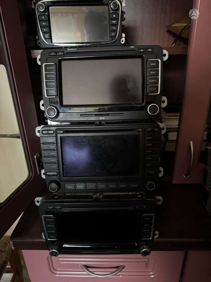 -Kita- Vw, lcd displays