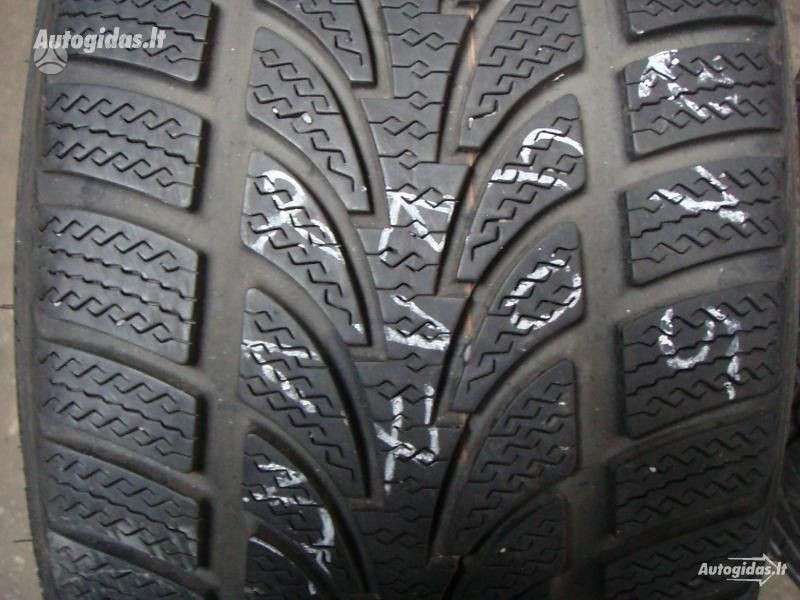 Nokian, žieminės 215/40 R17