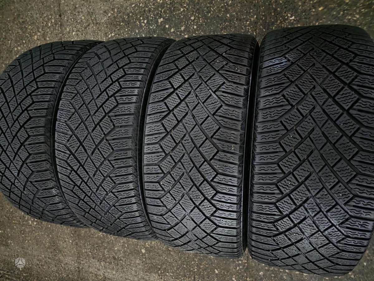 Continental, всесезонные 245/45 R19