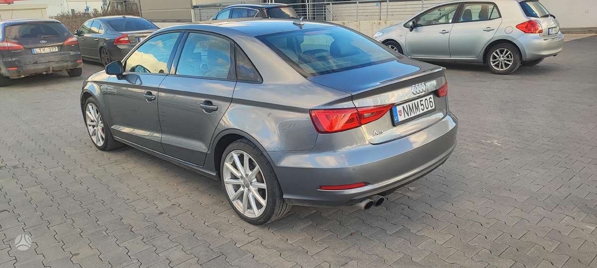Audi A3, 1.8 l., Седан