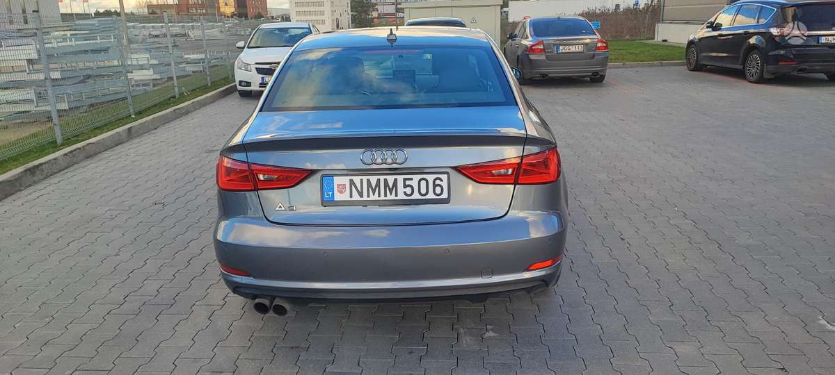 Audi A3, 1.8 l., Седан