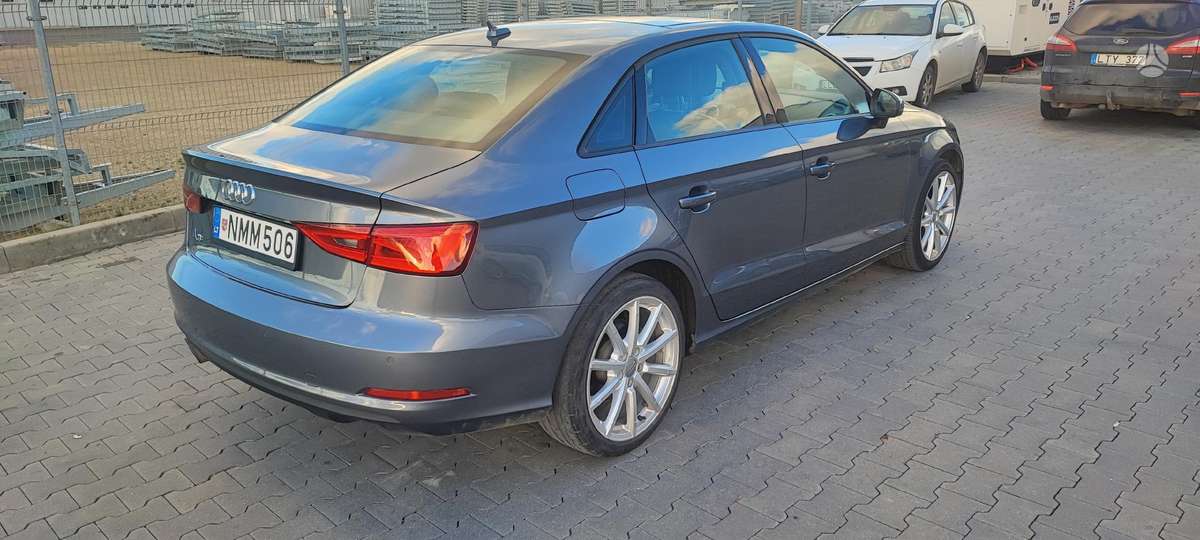 Audi A3, 1.8 l., Седан