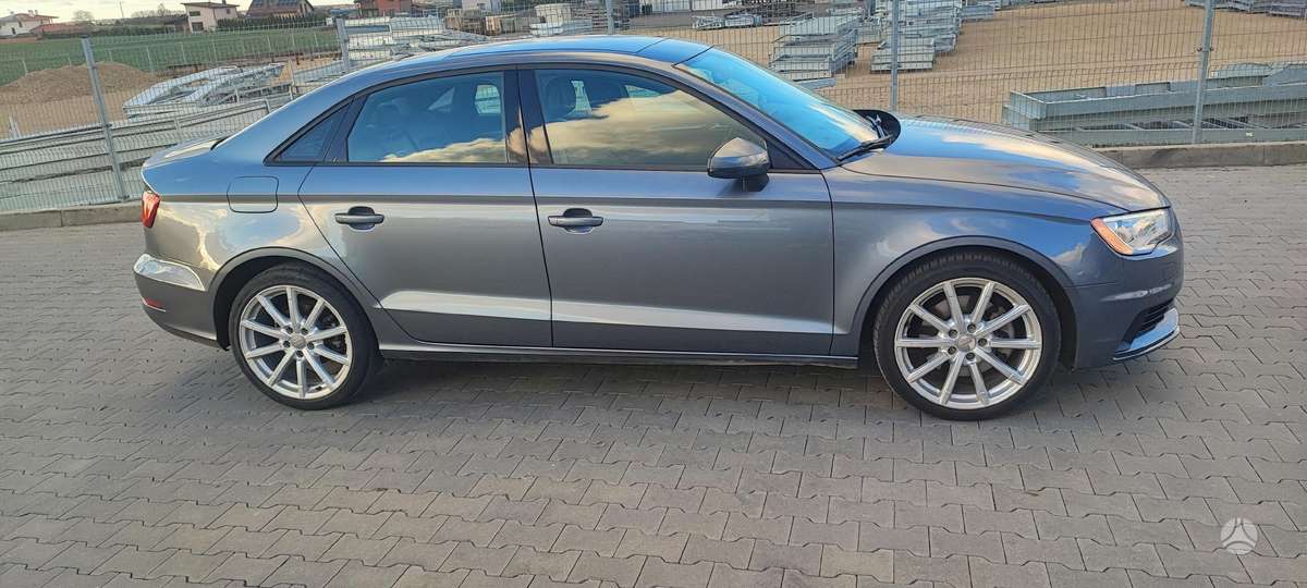 Audi A3, 1.8 l., Седан