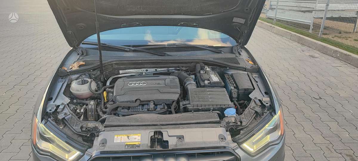 Audi A3, 1.8 l., Седан