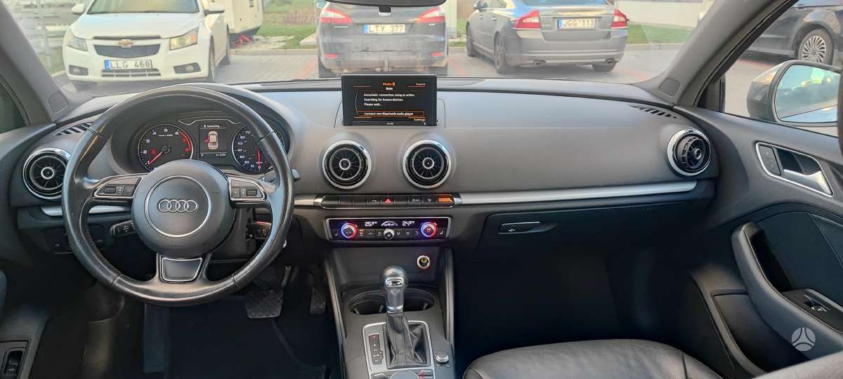 Audi A3, 1.8 l., Седан