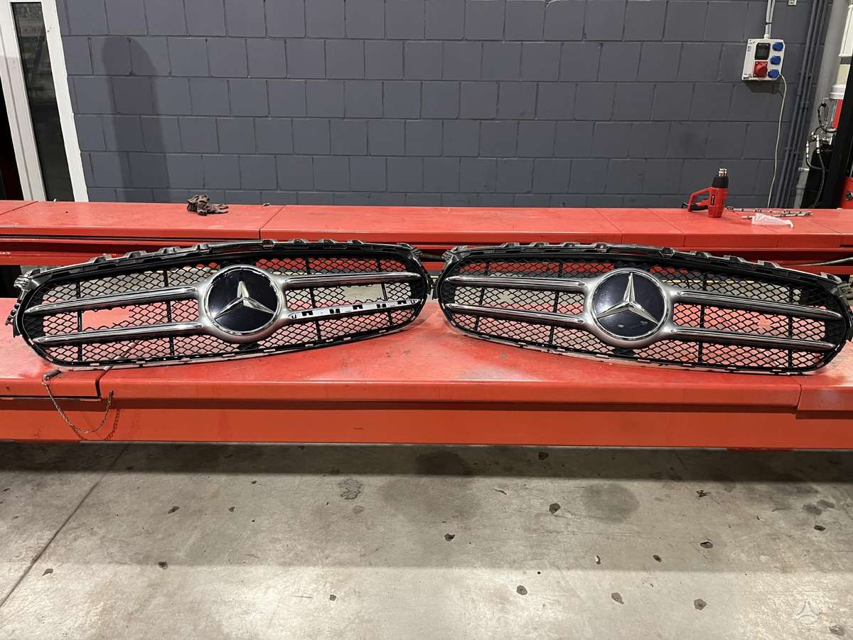 Mercedes-Benz B klasė front grill