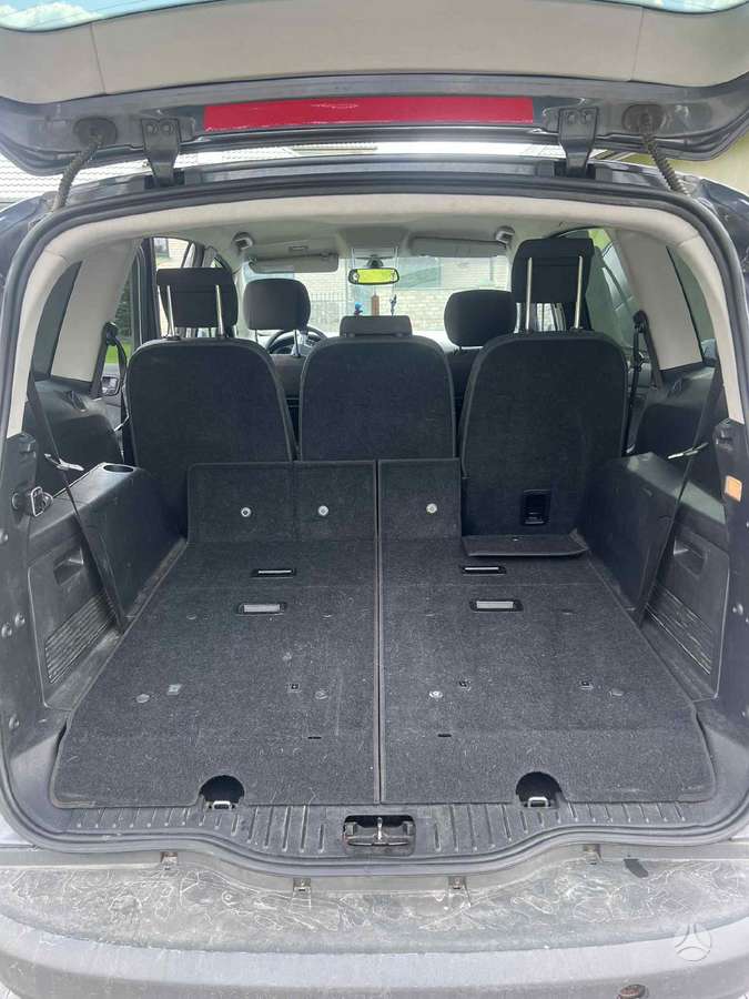Ford S-MAX, Универсал