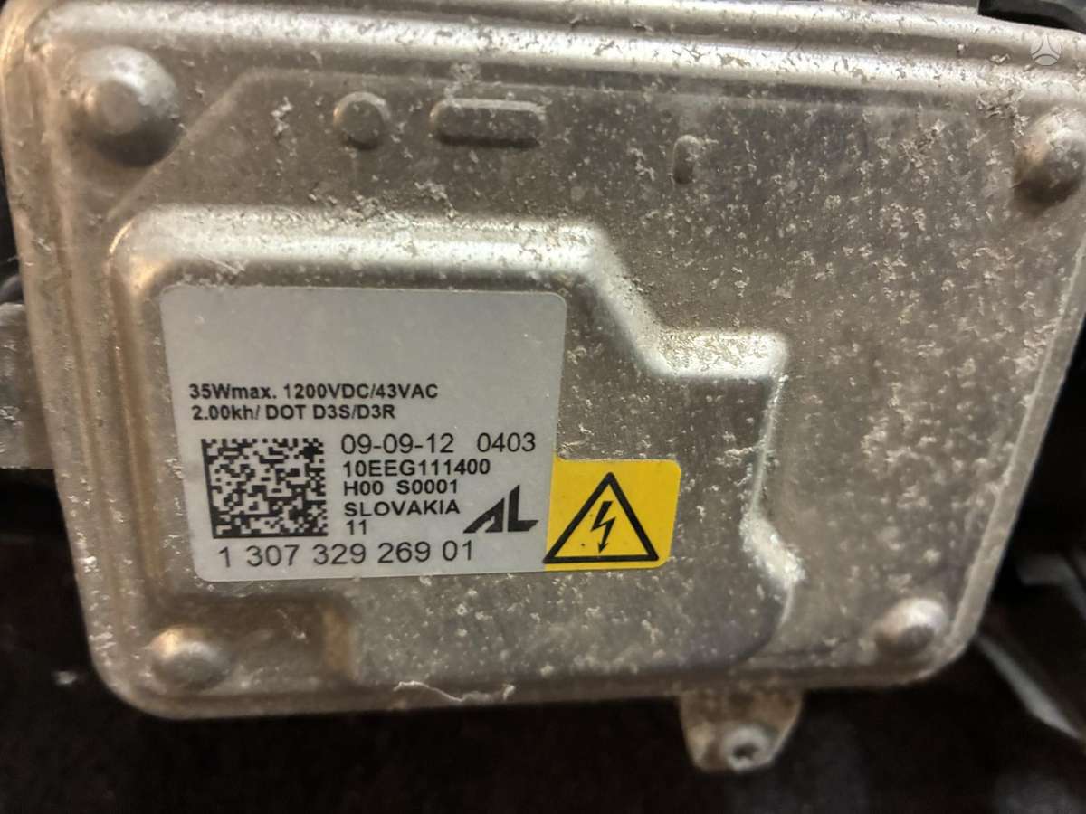 Volvo C30 lights, front grill