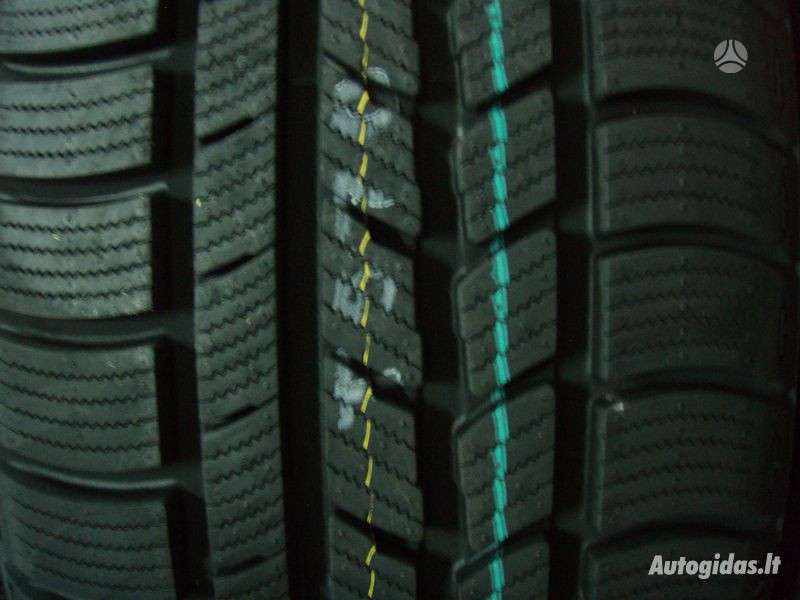 Infinity, ziemas 245/45 R18