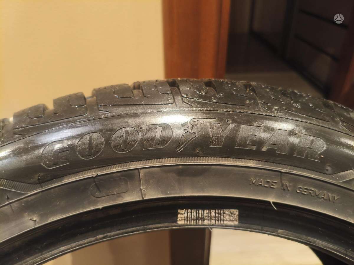 Goodyear, vissezonas 235/50 R19