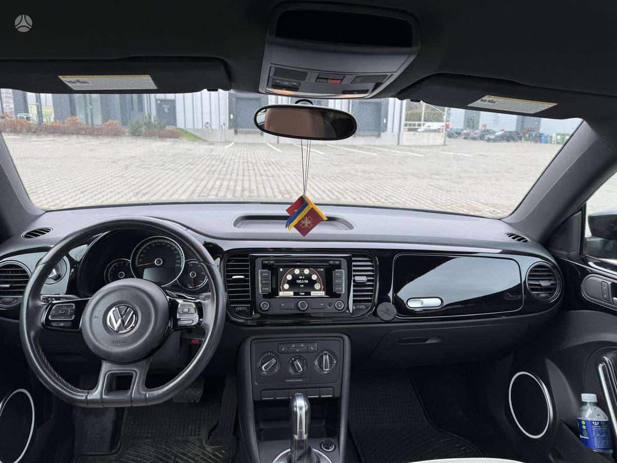 Volkswagen Beetle, 1.8 l., hatchback