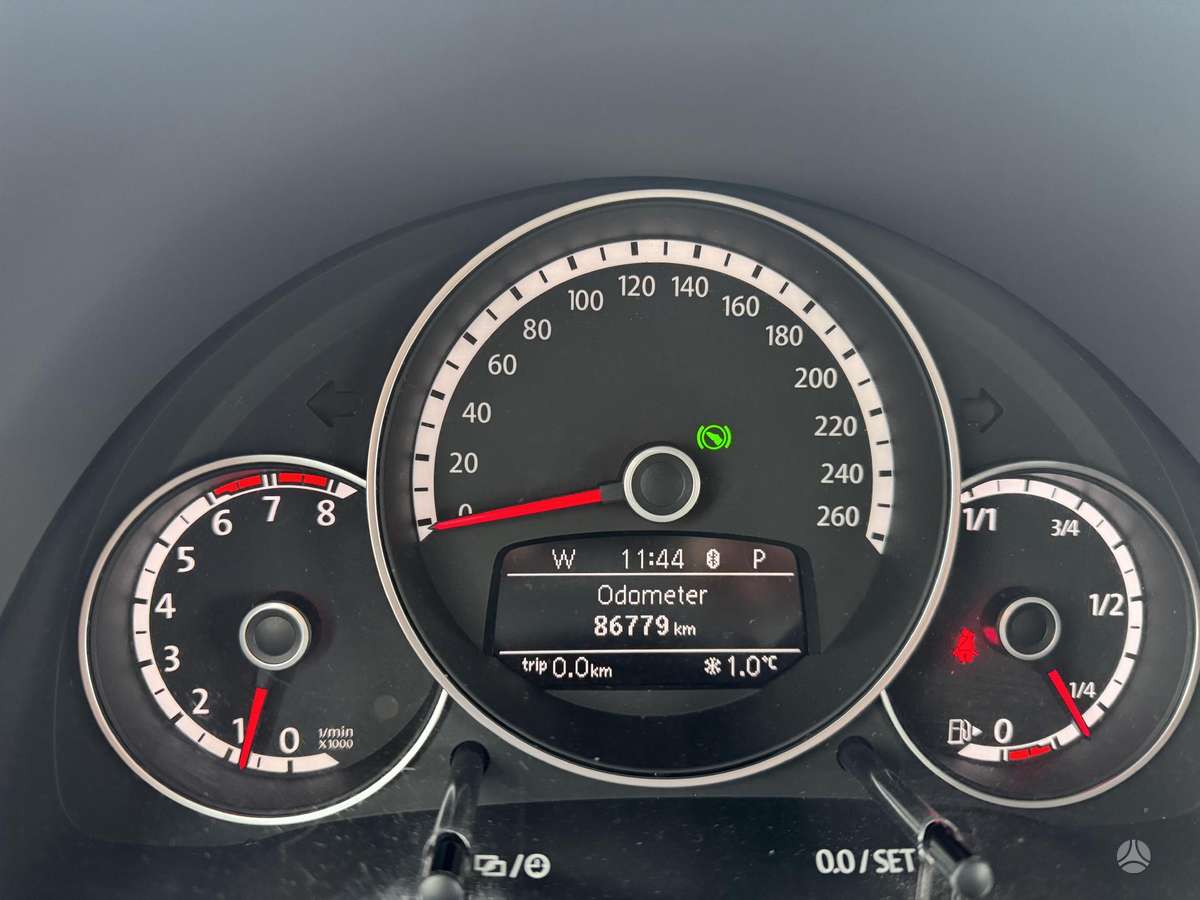 Volkswagen Beetle, 1.8 l., hatchback