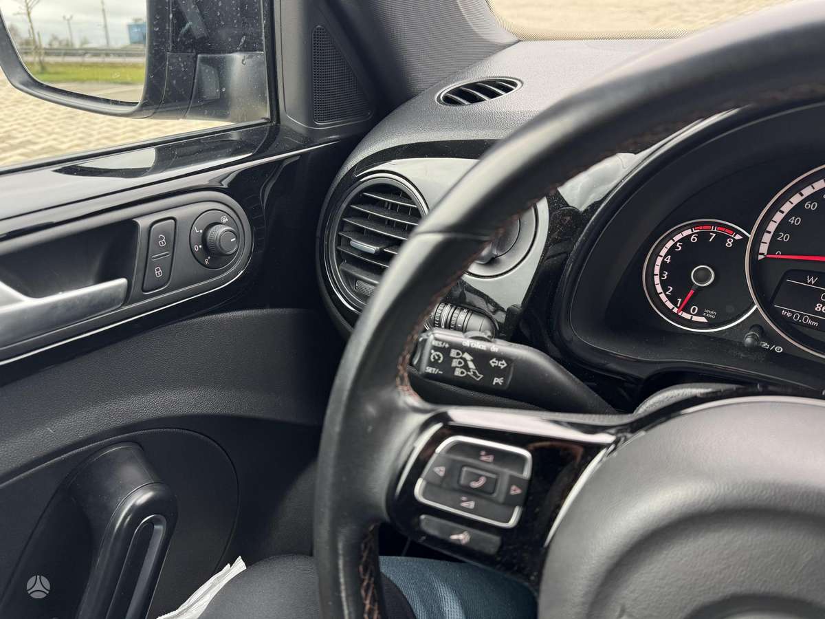 Volkswagen Beetle, 1.8 l., hatchback
