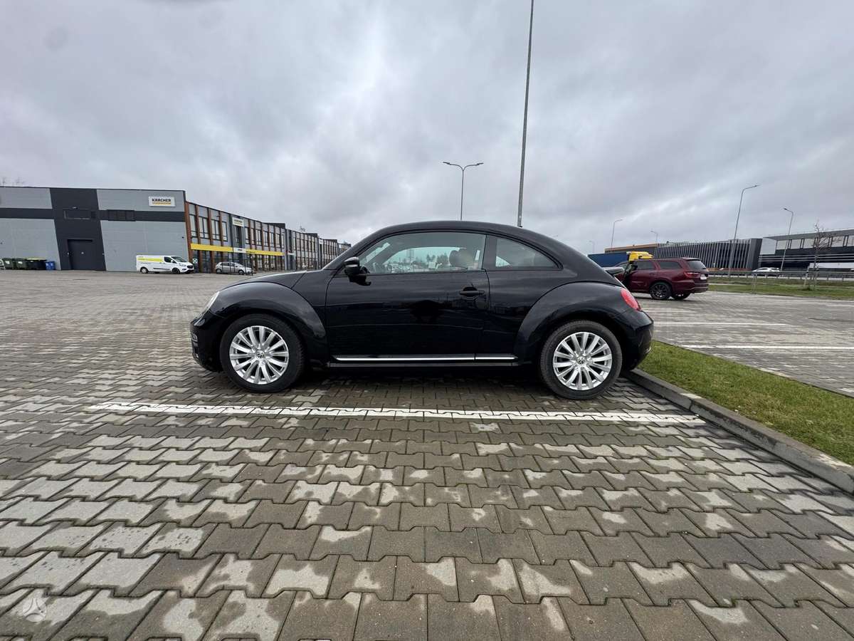 Volkswagen Beetle, 1.8 l., hatchback