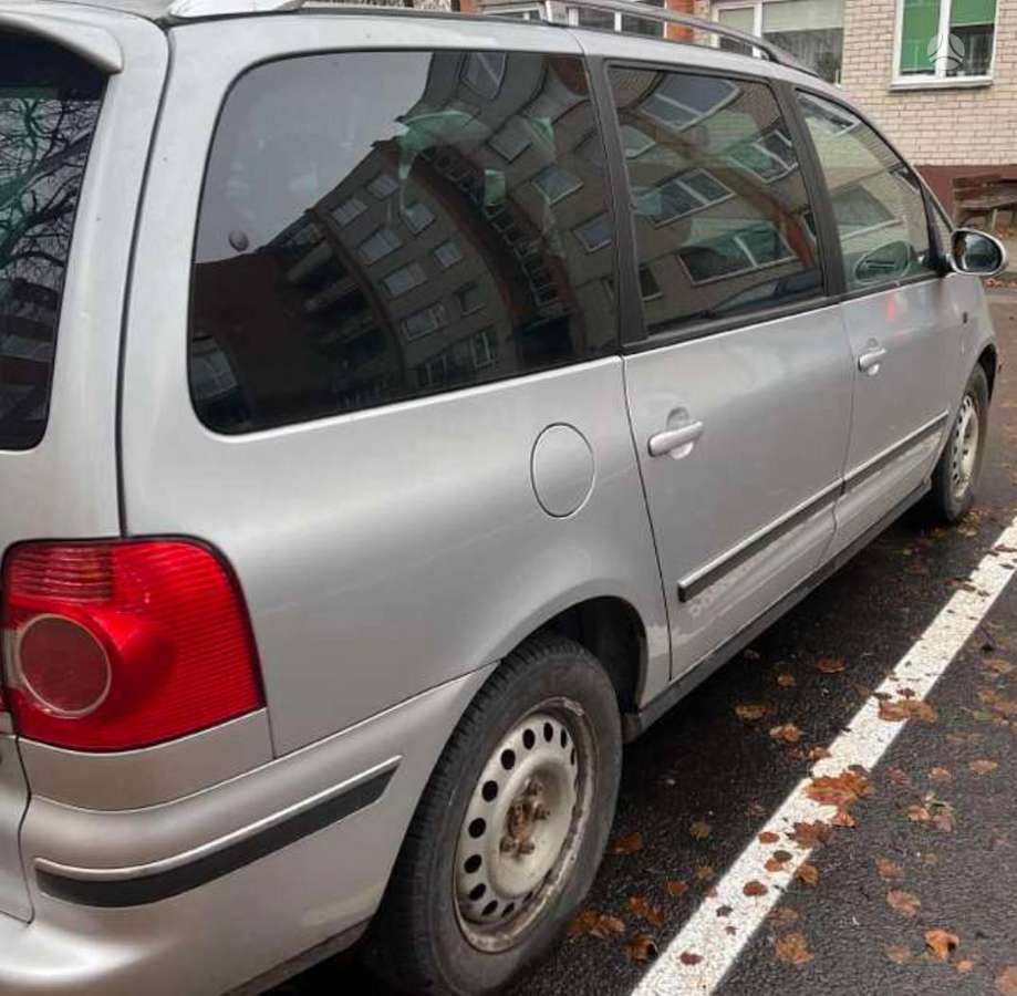 Volkswagen Sharan for parts