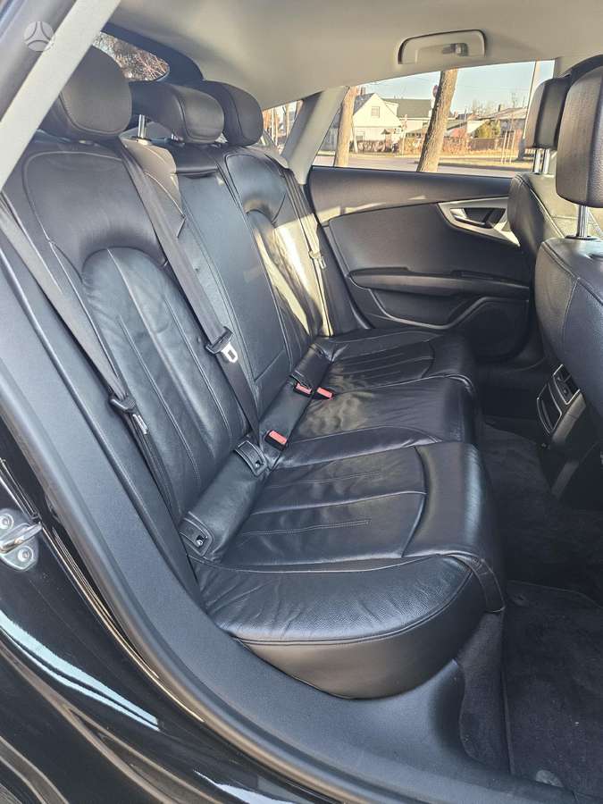 Audi A7, 3.0 l., saloon / sedan