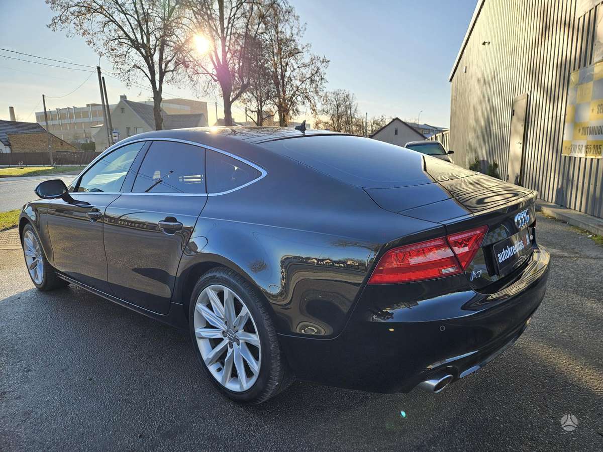 Audi A7, 3.0 l., saloon / sedan