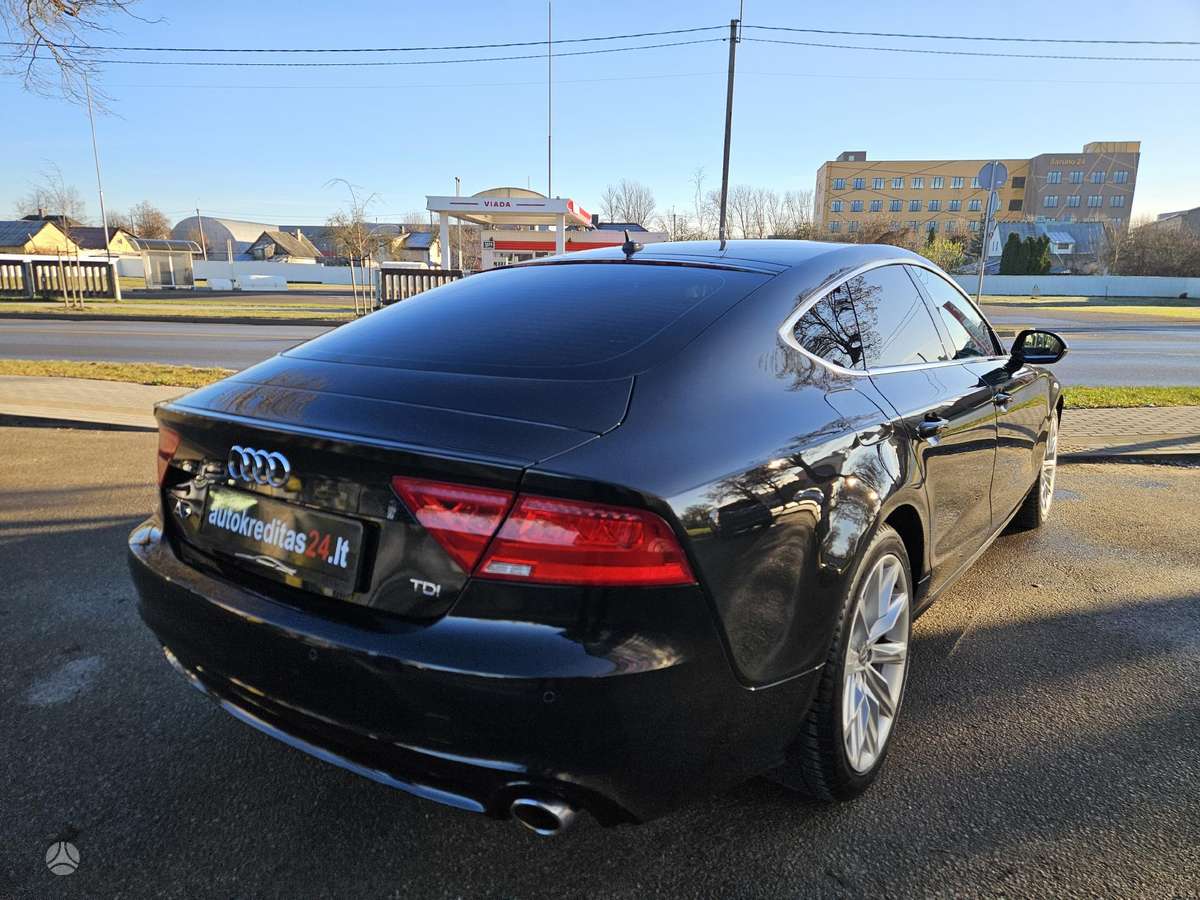 Audi A7, 3.0 l., saloon / sedan
