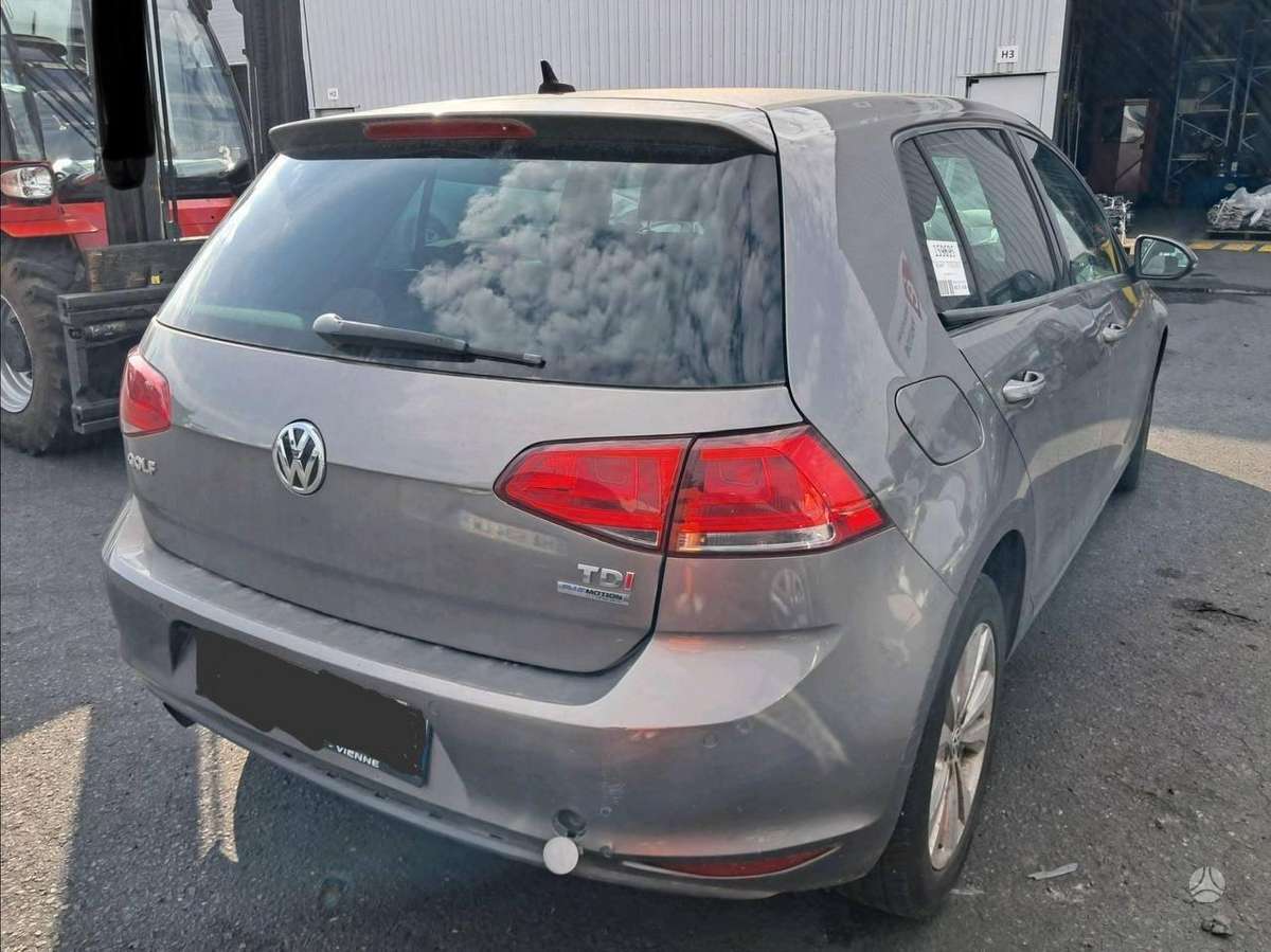 Volkswagen Golf for parts