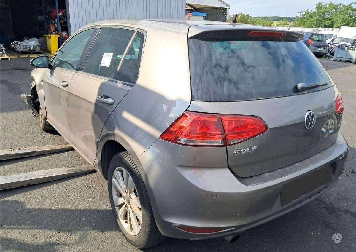 Volkswagen Golf по частям