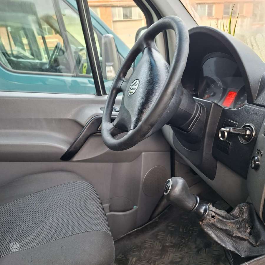 Volkswagen Crafter, passenger minibus