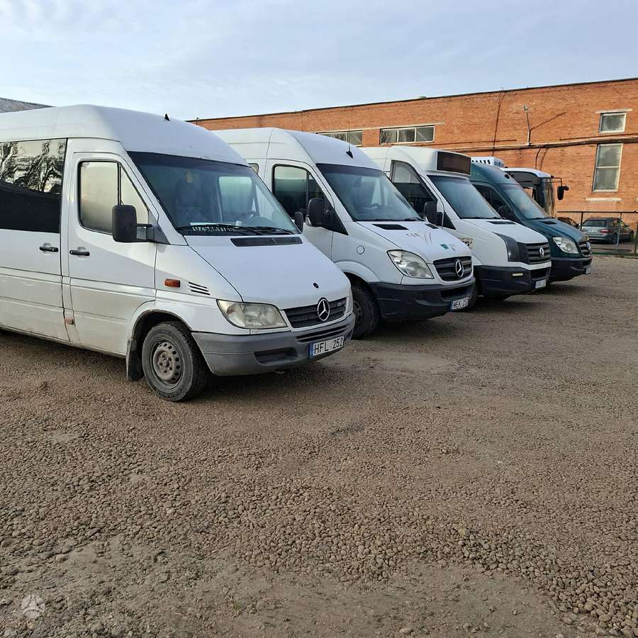Volkswagen Crafter, passenger minibus