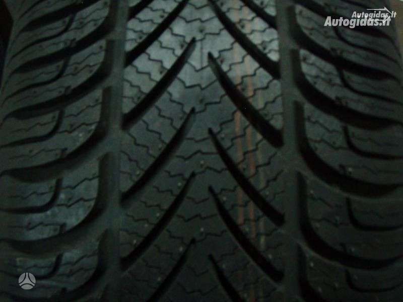 Continental, зимние 215/50 R17