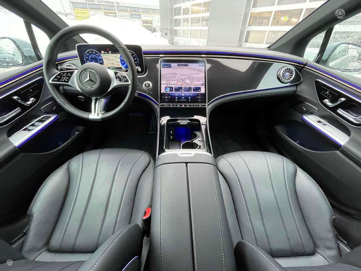 Mercedes-Benz EQE, sedanas