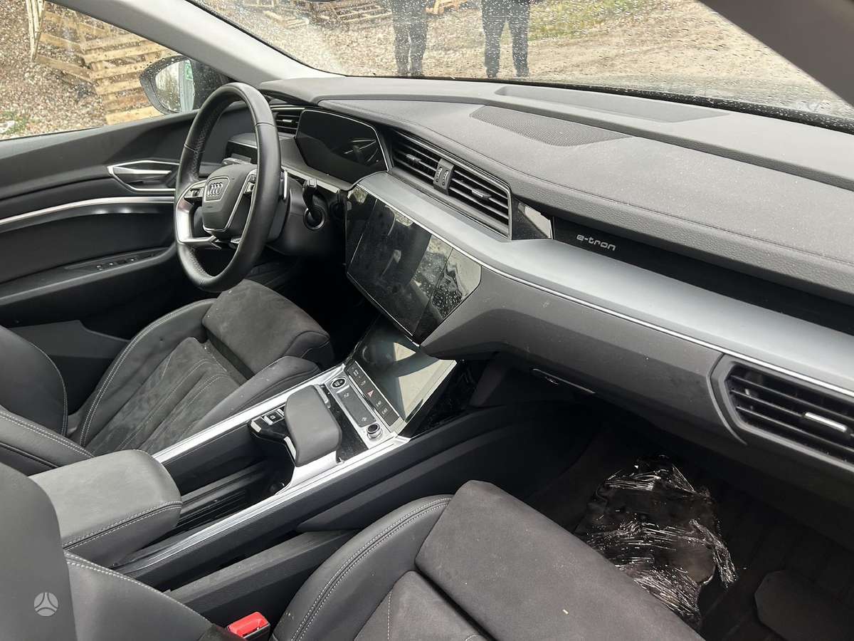 Audi Q8 e-tron