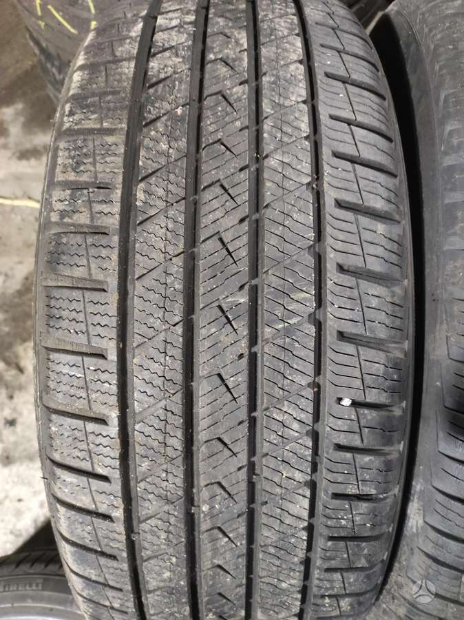 Vredestein, universalios 235/45 R20